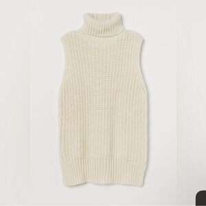 H&M Cream Chunky Knit Turtleneck Sweater Vest Sleeveless Cozy Layering Piece SzS